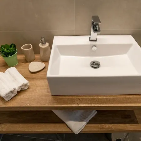 Goloritze And Breakfast