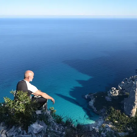 Goloritze And Breakfast Πανσιόν Baunei