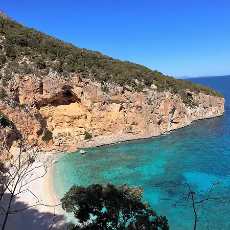 Goloritze And Breakfast Gasthuis Baunei