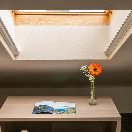 Goloritze And Breakfast Konukevi Baunei