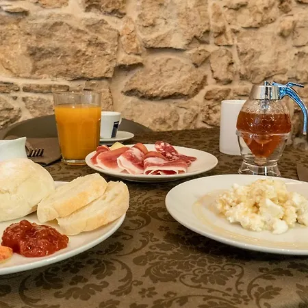 Goloritze And Breakfast Guest house *